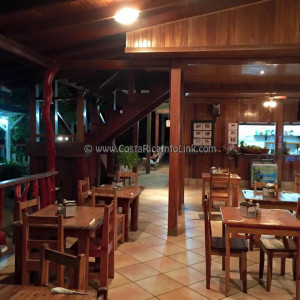 Restaurante - Hotel La Isla Inn, Playa Cocles, Limón, Costa Rica