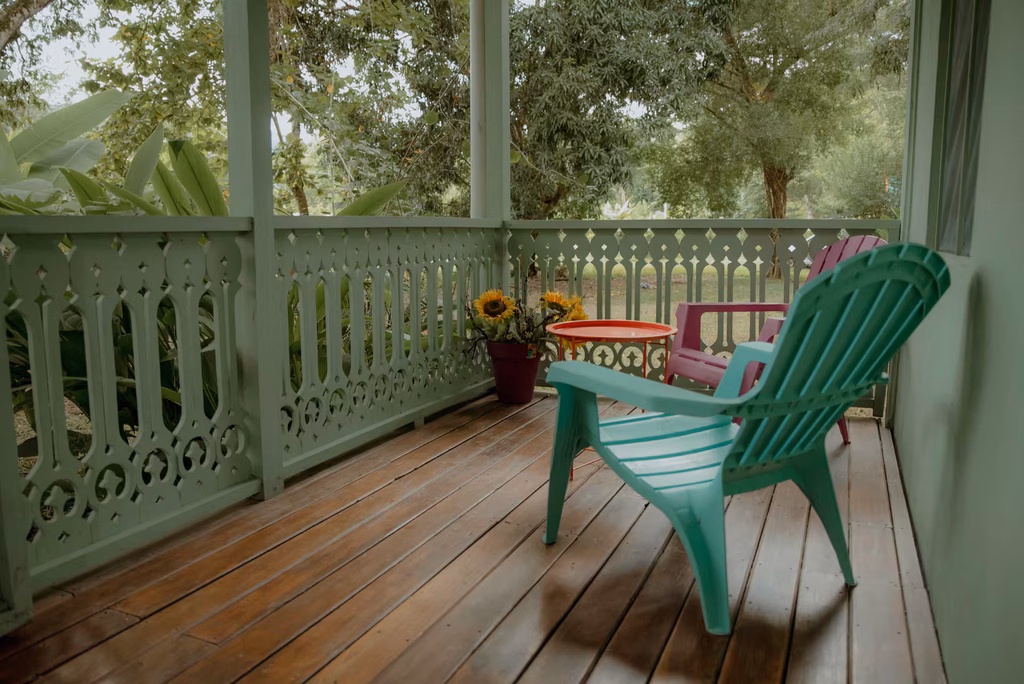 Green Villa Terrace chairs and table - Villas La Paillote Boutique Villas near Playa Tambor, Paquera