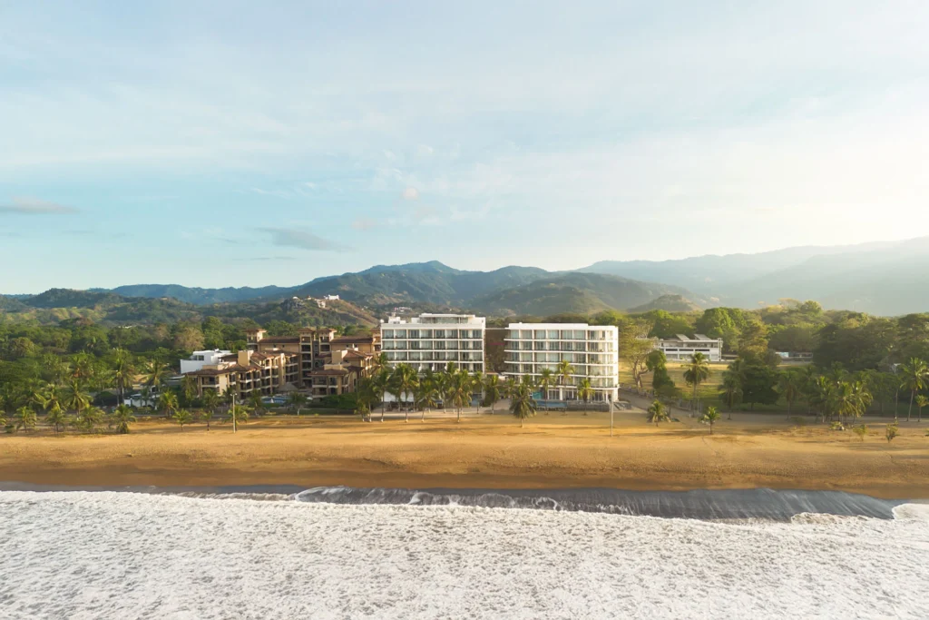 Clarita’s Beach Bar & Resort, Jaco Beach